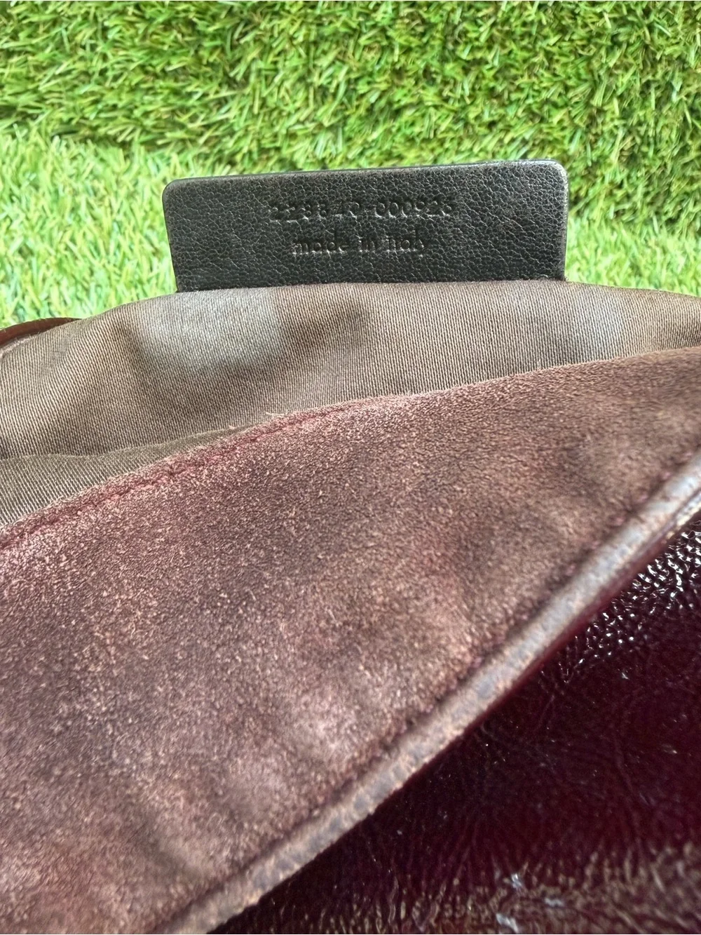 Yves Saint Laurent Patent Roady Hobo